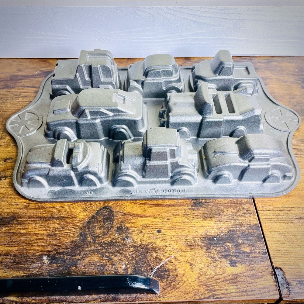 Nordic Ware Sweet Rides Car Cake Pan
